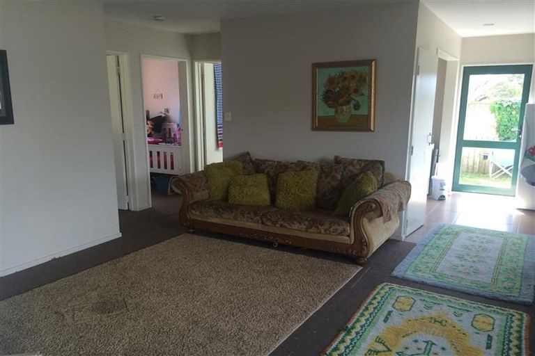 Photo of property in 113 Henderson Valley Road, Henderson, Auckland, 0612