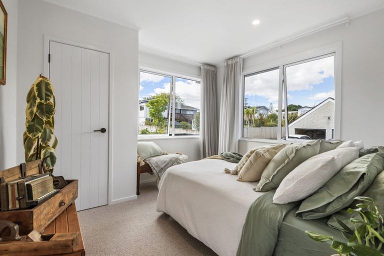 Photo of property in 122a Birkdale Road, Birkdale, Auckland, 0626