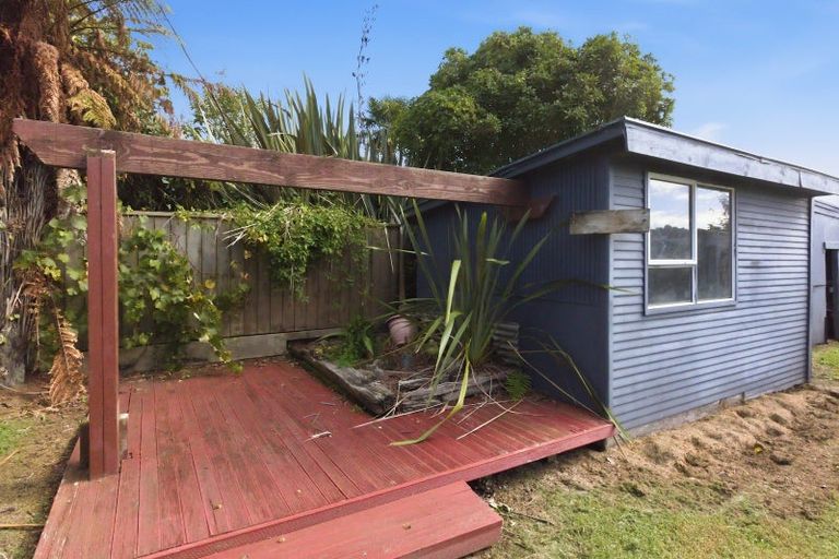 Photo of property in 49 Ngakoti Street, Urenui, 4375