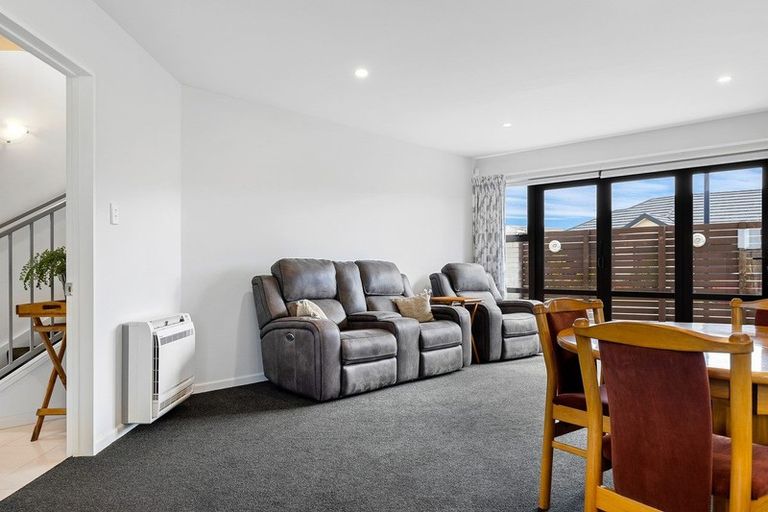 Photo of property in 21 Tangy Loch Lane, Broomfield, Christchurch, 8042