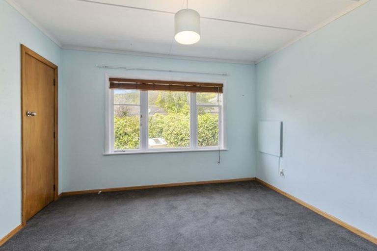 Photo of property in 138 Hine Road, Wainuiomata, Lower Hutt, 5014