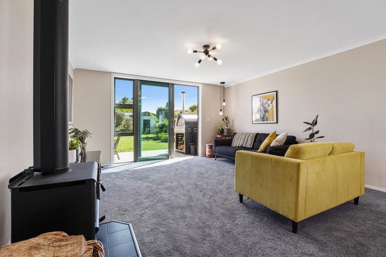 Photo of property in 64 Cloten Road, Stratford, 4332