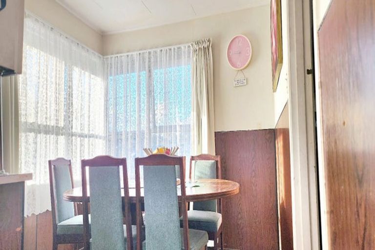 Photo of property in 533 Massey Road, Mangere, Auckland, 2022