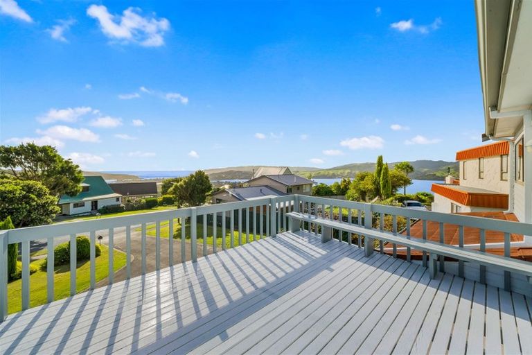 Photo of property in 31 Mercury Way, Whitby, Porirua, 5024