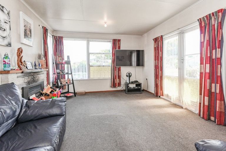 Photo of property in 14 Deal Crescent, Flaxmere, Hastings, 4120