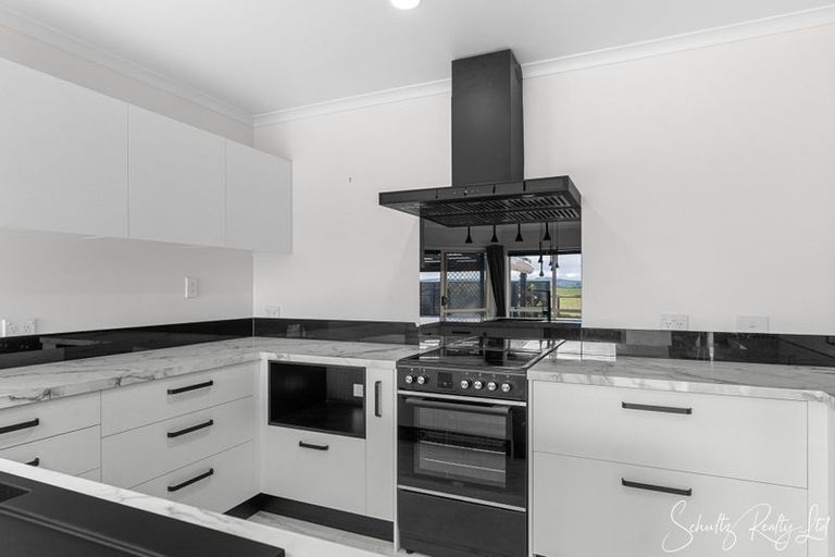 Photo of property in 16 Wallace Road, Ruawai, 0591