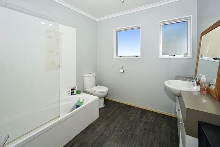 Photo of property in 9 Milsom Place, Te Puke, 3119