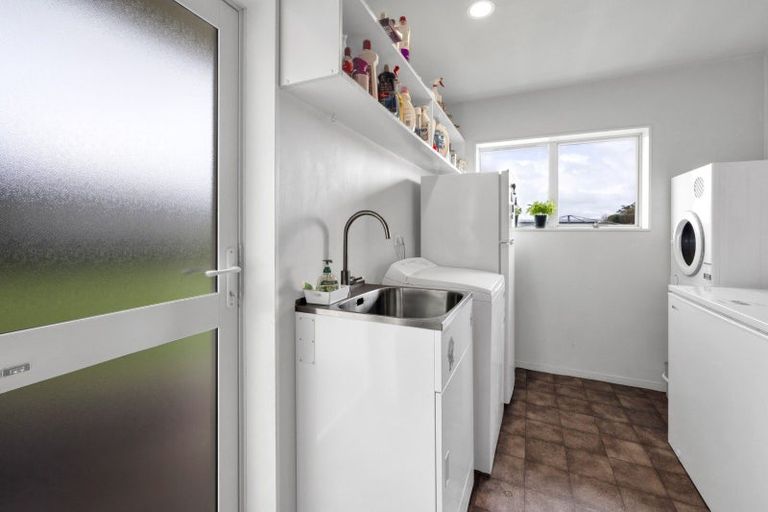 Photo of property in 25 Rimu Street, Inglewood, 4330