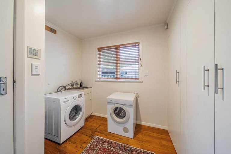 Photo of property in 13 Deller Grove, Silverstream, Upper Hutt, 5019