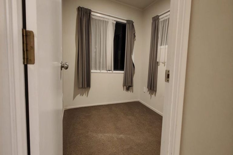 Photo of property in 23 Hindmarsh Street, Henderson, Auckland, 0612