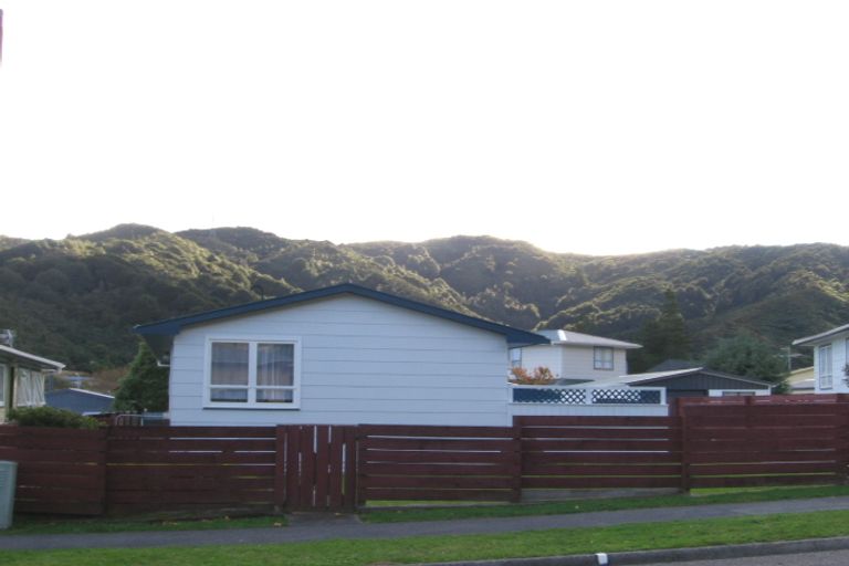 Photo of property in 17 Manurewa Grove, Wainuiomata, Lower Hutt, 5014