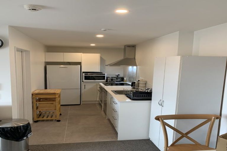 Photo of property in 102/28a Eileen Newey Place, Henderson, Auckland, 0612