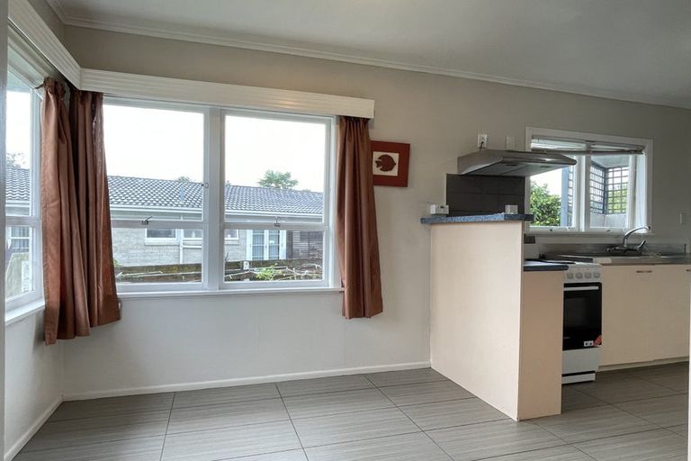Photo of property in 70 Angelo Avenue, Howick, Auckland, 2014
