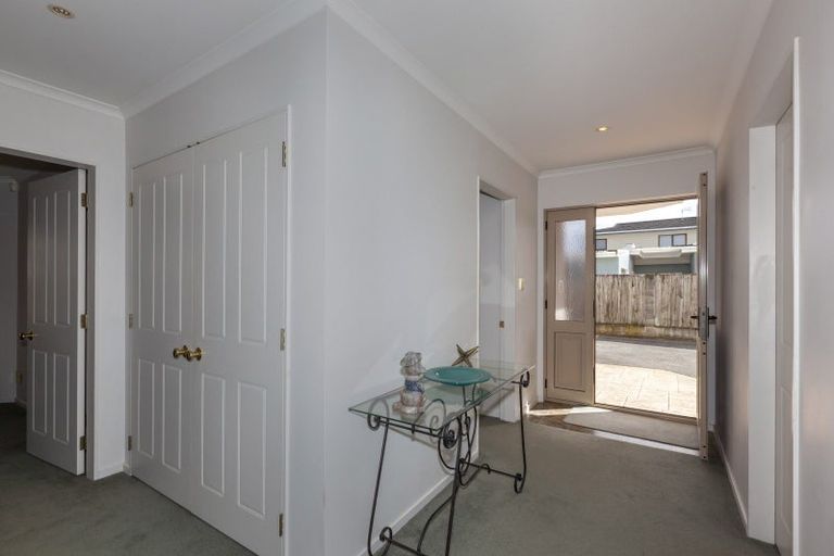 Photo of property in 118 Seaview Road, Paraparaumu Beach, Paraparaumu, 5032