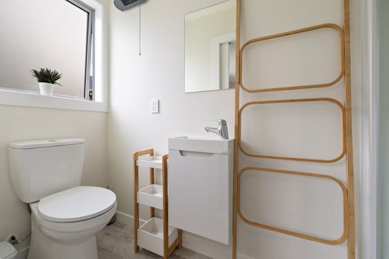 Photo of property in 27 Bale Road, Jacks Point, 9371