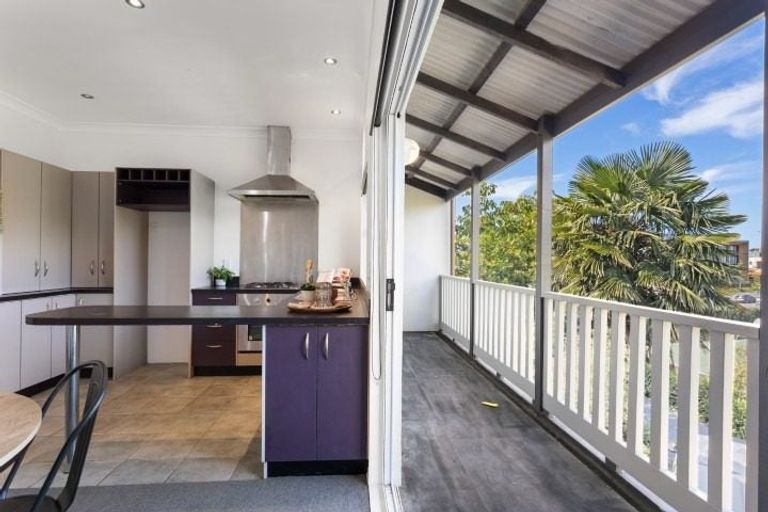 Photo of property in 82c Fourth Avenue, Tauranga, 3110