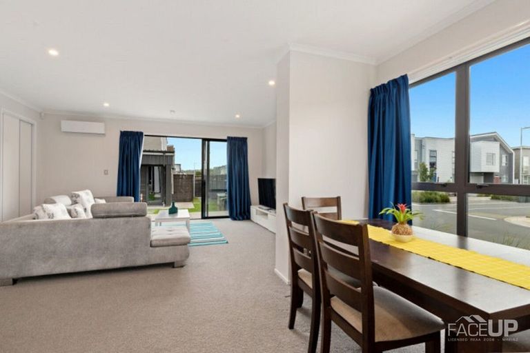 Photo of property in 14 Rangihina Road, Hobsonville, Auckland, 0616