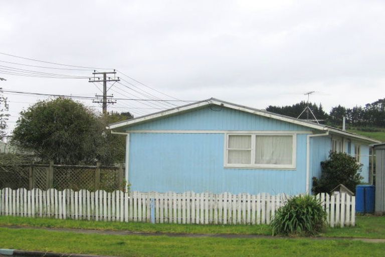 Photo of property in 36 Awaroa Road, Helensville, 0800
