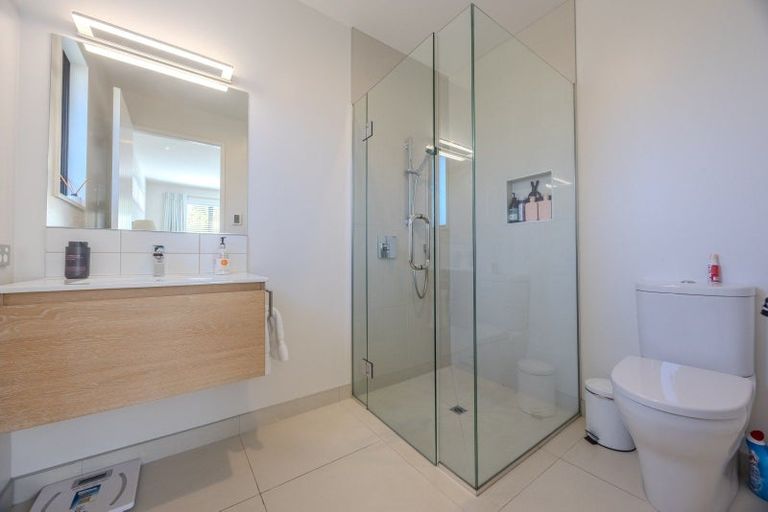 Photo of property in 5 Clearview Street, Wanaka, 9305