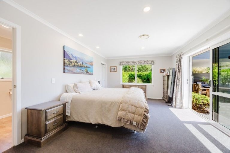 Photo of property in 21 Kyle Road, Waipukurau, 4281
