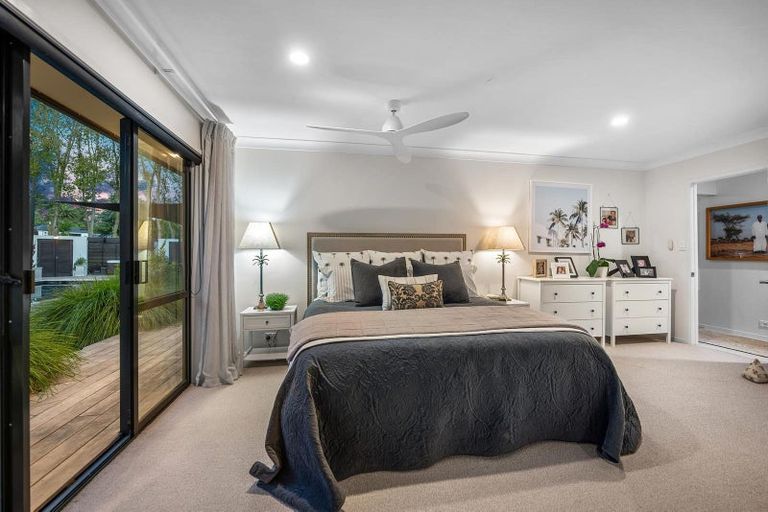 Photo of property in 44 Hardens Lane, Paremoremo, Auckland, 0632