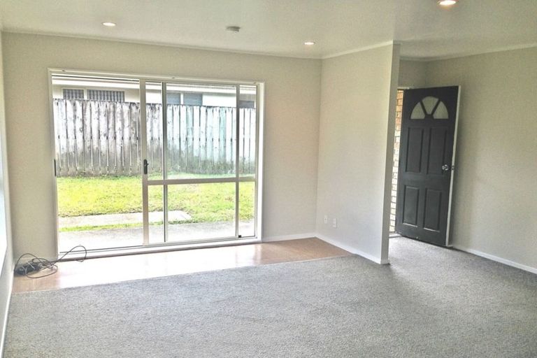 Photo of property in 13 Cretian Crescent, Henderson, Auckland, 0612