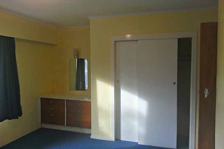 Photo of property in 2/63 High Road, Glenfield, Auckland, 0629