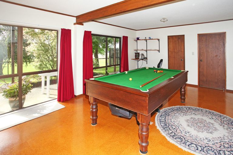 Photo of property in 35 Riverside Drive, Waiuku, 2123