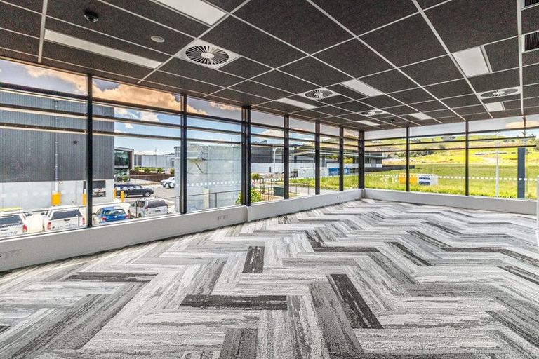 Photo of property in 10 Ba Lane, Ranui, 0612