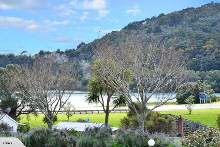 Photo of property in 2e Weranui Road, Waiwera, Orewa, 0994