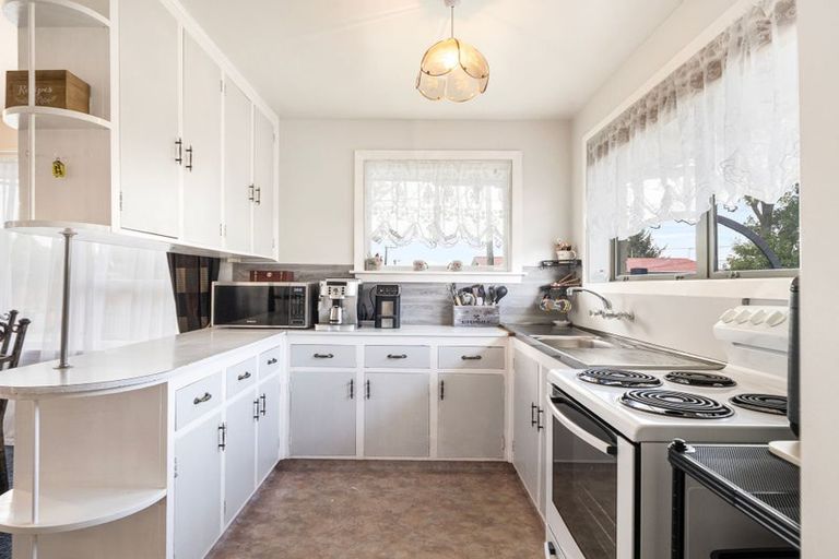 Photo of property in 12 Carters Road, Aranui, Christchurch, 8061