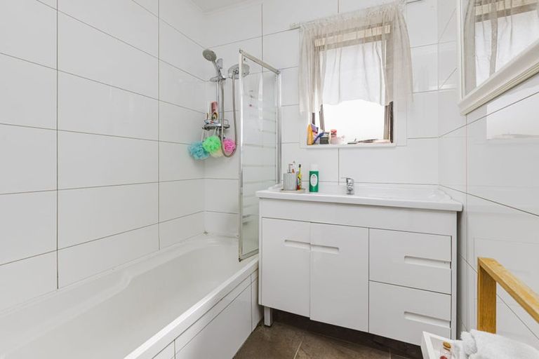 Photo of property in 1/65 Cambridge Terrace, Papatoetoe, Auckland, 2025