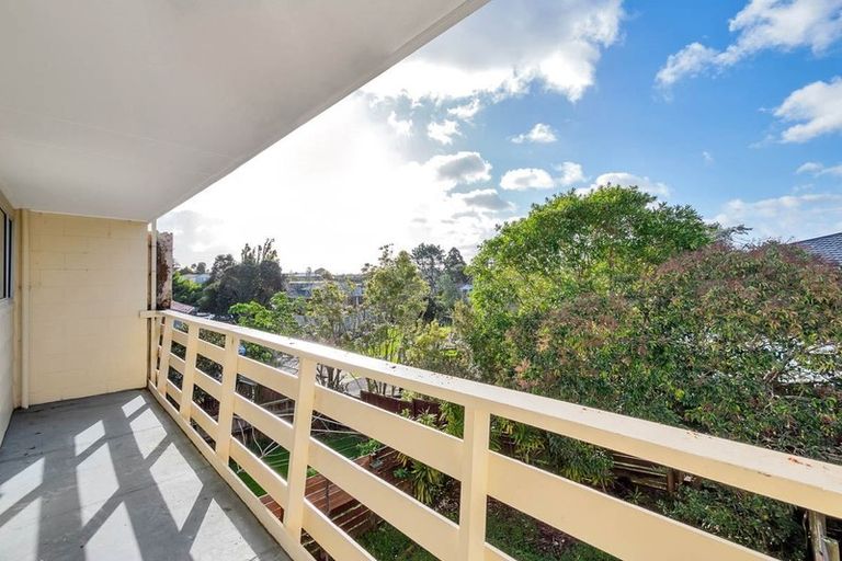 Photo of property in 2/19 Copley Street, New Lynn, Auckland, 0600