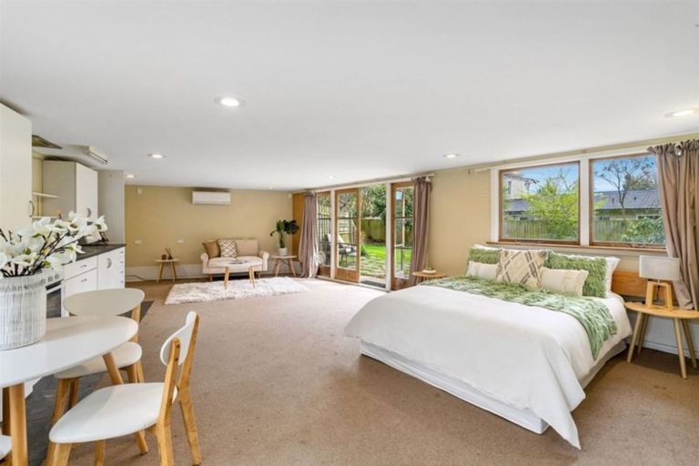 Photo of property in 121 Saint Martins Road, Saint Martins, Christchurch, 8022