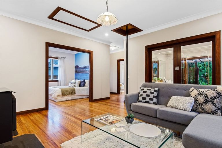 Photo of property in 6 Mcbratneys Road, Dallington, Christchurch, 8061