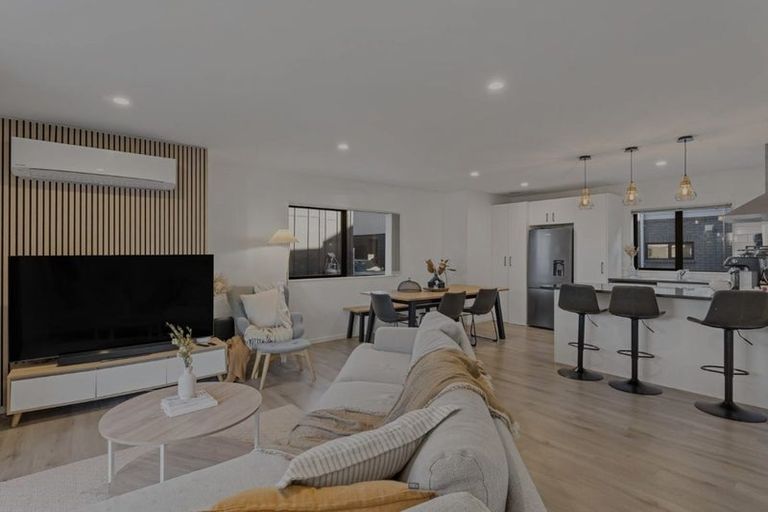 Photo of property in 63 Black Beech Crescent, Takanini, 2110
