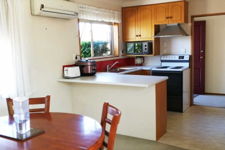 Photo of property in 102 Peverel Street, Riccarton, Christchurch, 8041