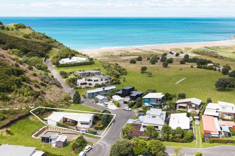 Photo of property in 11 Tangitu Drive, Tangoio, Napier, 4181