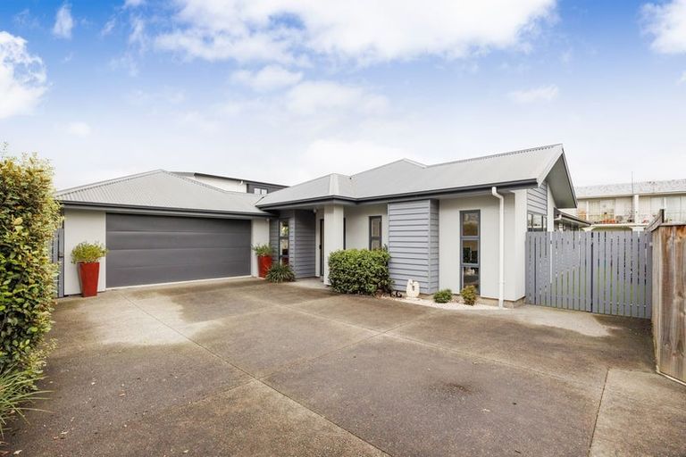 Photo of property in 9b North Street, Palmerston North, 4410