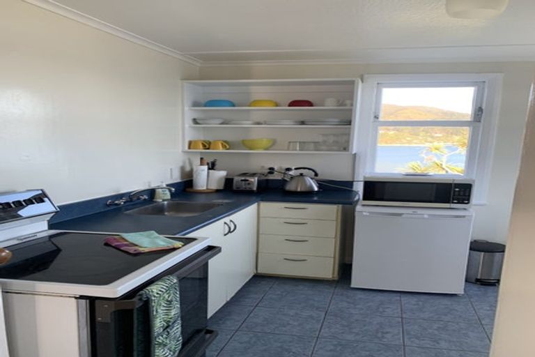Photo of property in 5 Church Lane, Point Howard, Lower Hutt, 5013
