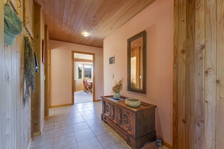 Photo of property in 504 Riwaka-sandy Bay Road, Kaiteriteri, Motueka, 7197
