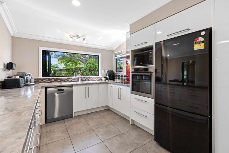 Photo of property in 2 Barnett Place, Te Puke, 3119