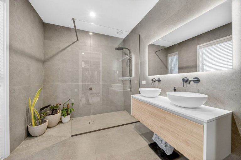 Photo of property in 38 Orchard Road, Greytown, 5712