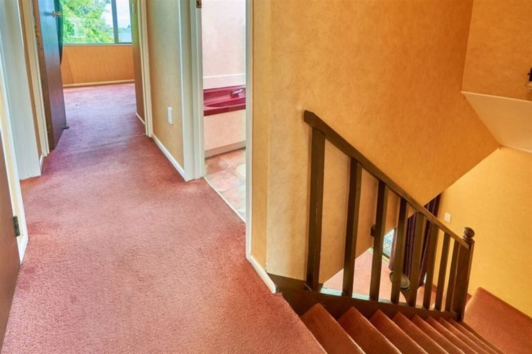 Photo of property in 4 Jarrett Court, Roslyn, Palmerston North, 4414