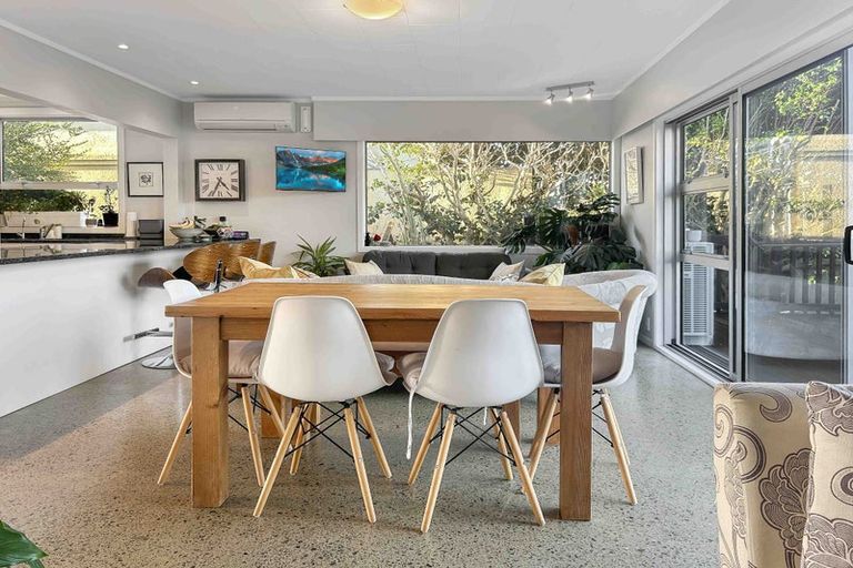 Photo of property in 26 Kiwi Road, Raumati Beach, Paraparaumu, 5032