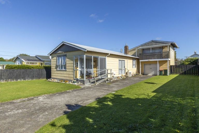 Photo of property in 11a Queen Street, Waitara, 4320