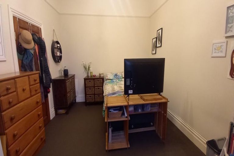Photo of property in 22 Tamar Street, Island Bay, Wellington, 6023