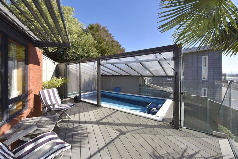 Photo of property in 12 Overdale Drive, Cashmere, Christchurch, 8022