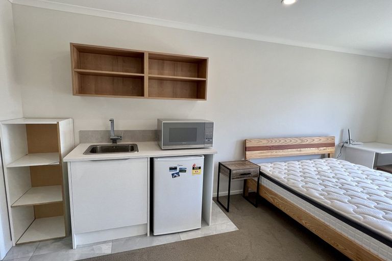 Photo of property in 10/47u Helena Road, Hillcrest, Hamilton, 3216
