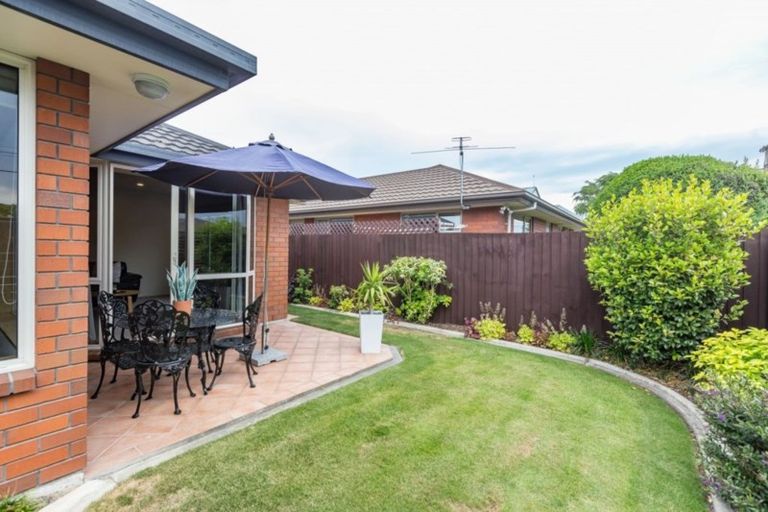 Photo of property in 30 Seymour Street, Hornby, Christchurch, 8042